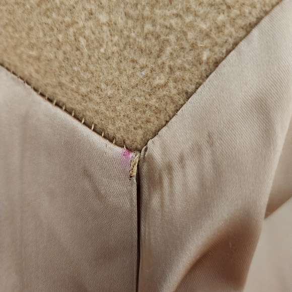 1960s Vintage Jackie Stuart Junior Fur Collar Tan Belted Wool Trench Coat - Picture 12 of 15